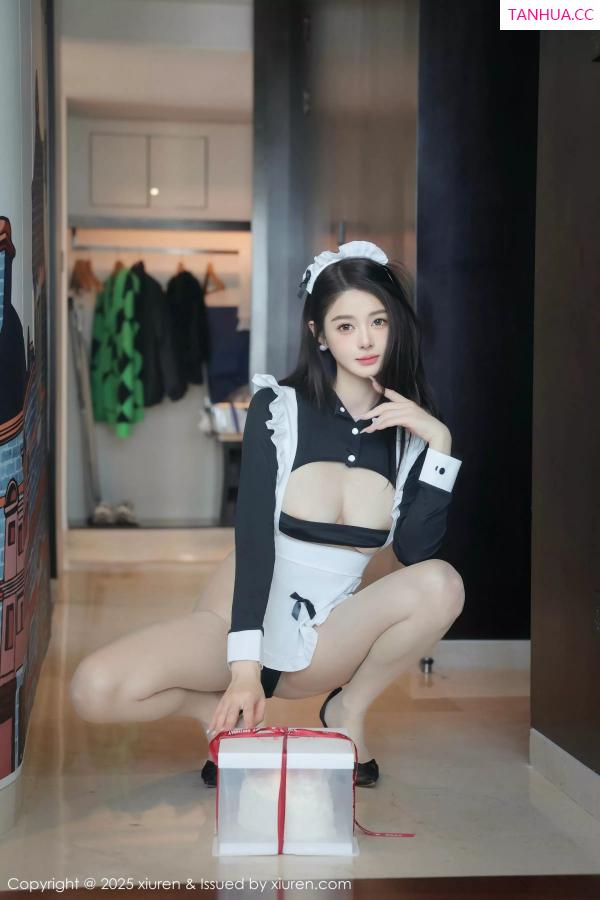   [XiuRen]高清写真图 2025.03.14 No.10024 Candy糖糖 女仆美腿第8张图片
